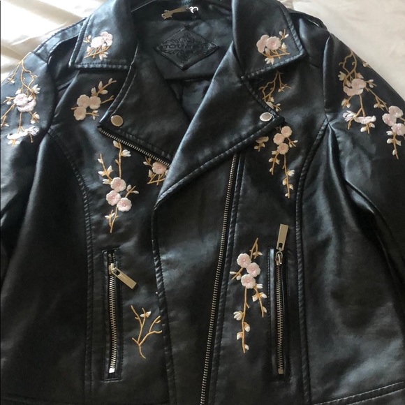 Jacket - Picture 2 of 2